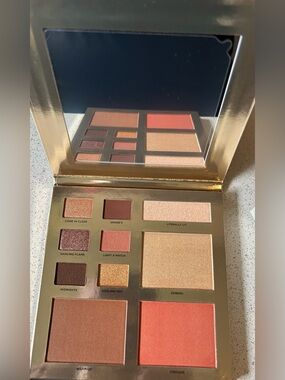 ICONIC London Heat of the Moment: Gold, Coral & Brown 10-Color Face Palette